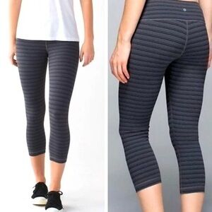 Lululemon Wunder Under Crop II Textured Stripe Slate Deep Coal Women’s size 4 SM